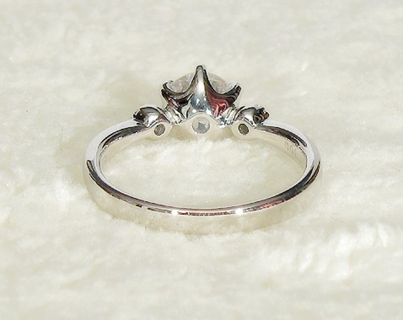 スワロフスキー・ジルコニアの指輪（リングサイズ：10号、ブライダル用のデザイン、キュービックジルコニア、ロジウムメッキ） 10枚目の画像