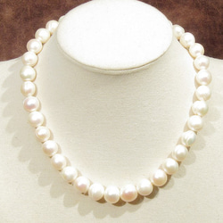 12‐11mm本真珠（淡水）のネックレス（SV925製クラスプ、ロジウム、ナチュラルカラー、ホワイト、大粒） 3枚目の画像