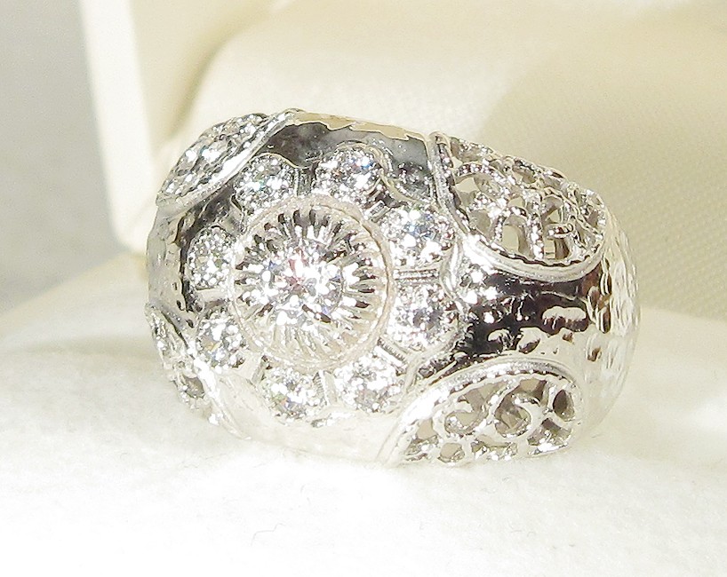 4mm再生ダイヤモンドとSV925の指輪（リング：10-9号の方に推奨、ロジウムの厚メッキ）