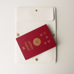 花柄マルチケース（通帳、カード、パスポートなどに）／flowers_red 2枚目の画像
