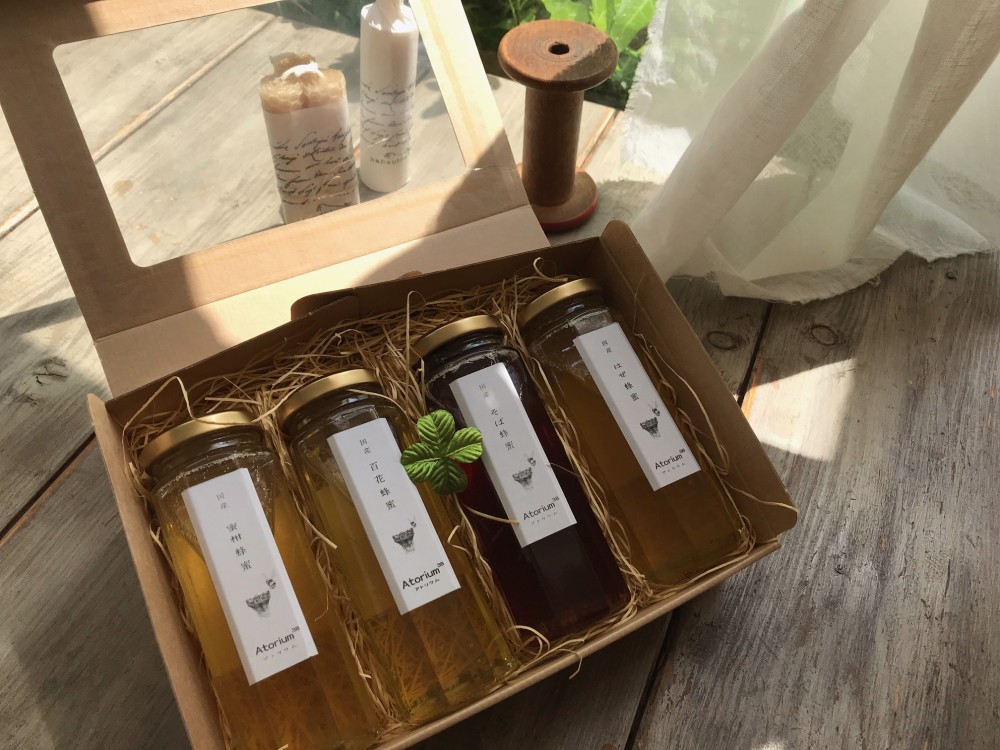 国産蜂蜜ギフトセット　180ｇ×4本の贅沢☆彡　もらったら笑顔になる冬の日ギフト♪　日頃の頑張りに感謝の気持ちを込めて♪