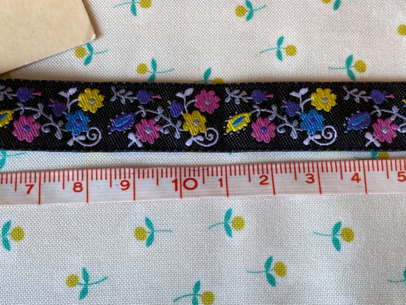 新商品！『USA製　刺しゅうリボン　花柄』～16㎜巾×1mでカット済み～　 2枚目の画像
