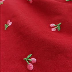 『ココチファブリック ソフトブロード 刺繍チェリー 　さくらんぼ　ピンク×レッド』～50㎝単位でカット〜 2枚目の画像