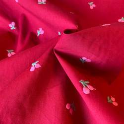 『ココチファブリック ソフトブロード 刺繍チェリー 　さくらんぼ　ピンク×レッド』～50㎝単位でカット〜 5枚目の画像