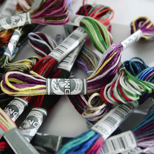 再入荷！フランスより『DMC社の刺繍糸 Cololis コロリ 25番糸