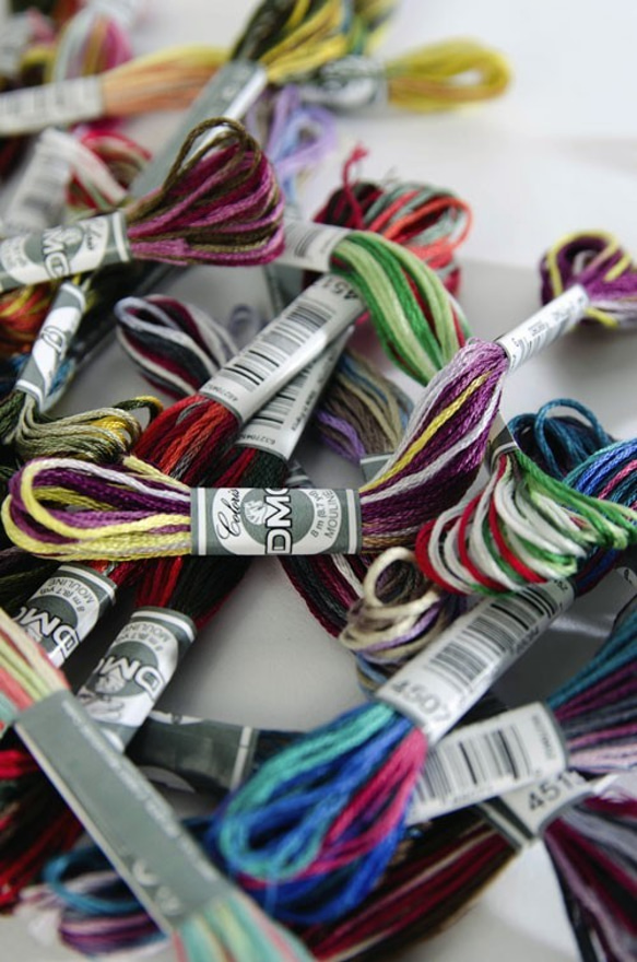 再入荷！フランスより『DMC社の刺繍糸 Cololis コロリ 25番糸 グラデーション６本セット』～Bセット～ 5枚目の画像