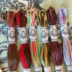 新セット入荷！フランスより『DMC社の刺繍糸 Cololis コロリ 25番糸 グラデーション６本セット』～Dセット～ 3枚目の画像