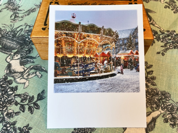 新柄入荷！クリスマスカード『インスタントカメラデザイン　雪の中のMerry　Christmas！』 ～同柄2枚セット～ 1枚目の画像