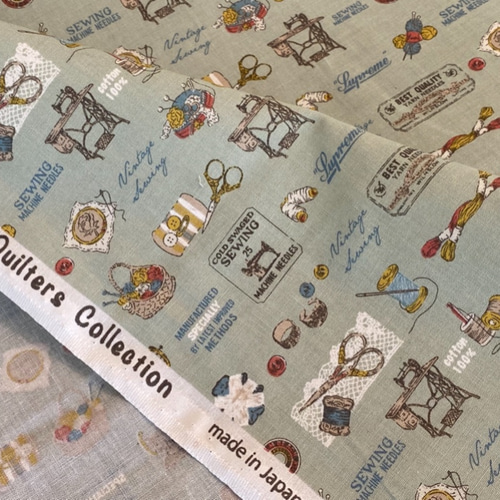 人気生地！『Quilters collection ソーイング柄 Eーキミドリ』～50 