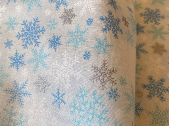 クリスマス生地3色セット！『Christmas Collection  雪の結晶』～30×52㎝カット済み～ 3枚目の画像