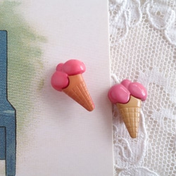 フランス　『ラ・ドログリー』のキッズボタン♪〜アイスクリーム〜ピンク2個セット 1枚目の画像