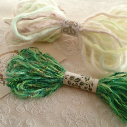 ちょこっとずつをセットに♪　毛糸2つセット～イタリア製　ミドリの毛糸、ふわふわグラデーション毛糸～ 1枚目の画像
