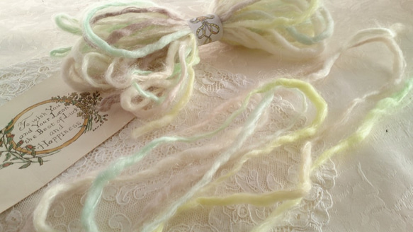 ちょこっとずつをセットに♪　毛糸2つセット～イタリア製　ミドリの毛糸、ふわふわグラデーション毛糸～ 3枚目の画像