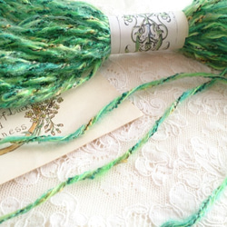 ちょこっとずつをセットに♪　毛糸2つセット～イタリア製　ミドリの毛糸、ふわふわグラデーション毛糸～ 5枚目の画像