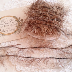 ちょこっとずつをセットに♪　変わり毛糸と　イタリア製　茶色光沢のある毛糸2つセット～ブラウン、紫系～ 5枚目の画像