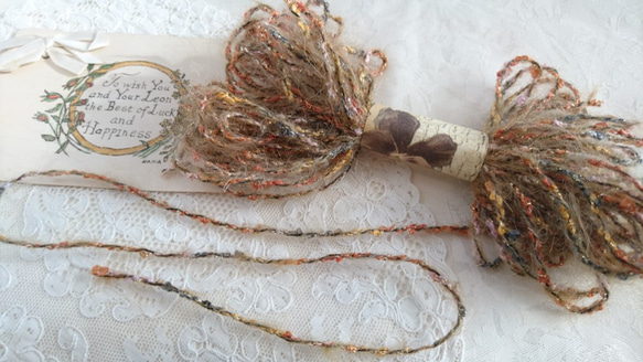 ちょこっと毛糸♪　イタリア製　ラメ糸も混ざった珍しい毛糸～茶色系～ 3枚目の画像