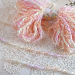 ちょこっとずつをセットに♪イタリア製色合いの可愛いふわふわ毛糸と、綺麗な色味のモヘア糸2つセット 2枚目の画像