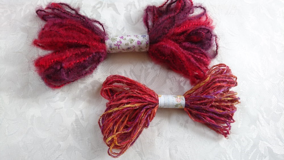ちょこっとずつをセットに♪トルコ製ふわふわ毛糸と、ラメ糸がアクセント赤系毛糸2つセット 1枚目の画像