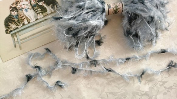ちょこっとずつをセットに♪イタリア製　ベロアの様な毛糸と、ふわふわフェイクファー毛糸2つセット 2枚目の画像