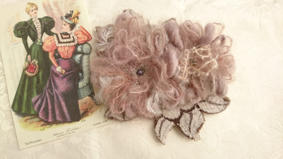 『お洒落なモヘアのふわふわコサージュ』 ～ピンクベージュ1系～ 4枚目の画像