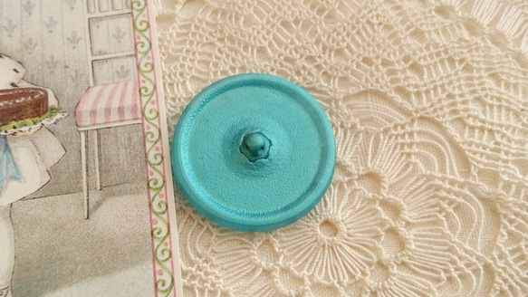 新商品！『チェコ　ガラスボタン』～ブルーグリーンカラー32mm～ 3枚目の画像