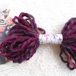 在庫1点！ちょこっと毛糸♪イタリア製　色合い綺麗なムラサキ系のふわふわ毛糸 1枚目の画像
