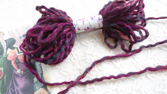 在庫1点！ちょこっと毛糸♪イタリア製　色合い綺麗なムラサキ系のふわふわ毛糸 2枚目の画像