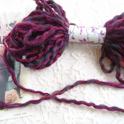 在庫1点！ちょこっと毛糸♪イタリア製　色合い綺麗なムラサキ系のふわふわ毛糸 3枚目の画像