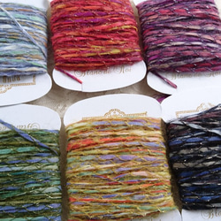 ちょこっと毛糸♪シルバーのラメ糸がアクセントになった、色合い綺麗なふわっと毛糸　～水色×キミドリ系～ 4枚目の画像