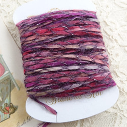 ちょこっと毛糸♪シルバーのラメ糸がアクセントになった、色合い綺麗なふわっと毛糸　～パープル系～ 3枚目の画像