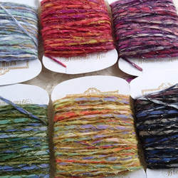 ちょこっと毛糸♪シルバーのラメ糸がアクセントになった、色合い綺麗なふわっと毛糸　～パープル系～ 4枚目の画像