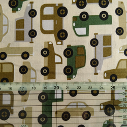 在庫限り！USA製♪マイケル・ミラー 『車が沢山並んだコットン生地』～50㎝でカット～ 2枚目の画像