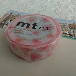 再入荷！『【KAMOI mt】マスキングテープ　ピンク花柄　さくら』～15MM × 10m巻き　同柄2個セット～　 2枚目の画像