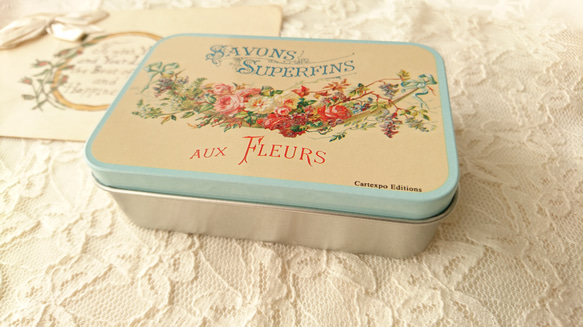新商品！フランス製『アンティーク調のお洒落なプチ缶ボックス～バラ花柄～』 3枚目の画像