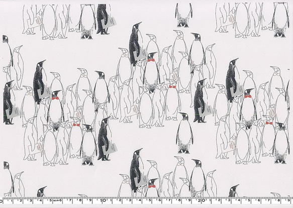 新商品！『 Le Ciel　ペンギン柄　綿麻キャンバス　～A　生成り～』～50㎝単位でカット～ 3枚目の画像