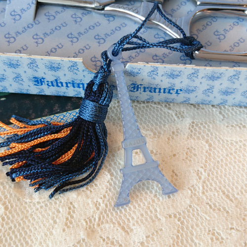 ギフトにも♪『フランス SAJOU サジュー タッセルの付いたハサミ