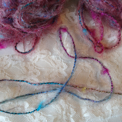 ちょこっとずつを巻いて♪トルコ製　ふわふわモヘアのお洒落毛糸～ピンク系×グレーグリーン～ 3枚目の画像