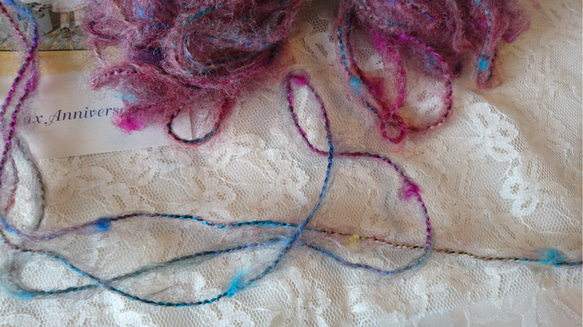 ちょこっとずつを巻いて♪トルコ製　ふわふわモヘアのお洒落毛糸～ピンク系×グレーグリーン～ 3枚目の画像