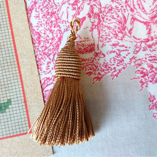 再入荷！『フランスから届いた 紐なしタッセル』～薄ブラウン 約65  