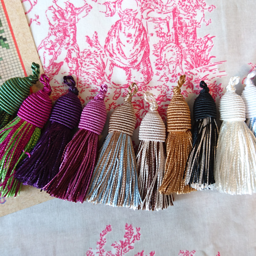 再入荷！『フランスから届いた 紐なしタッセル』～薄ブラウン 約65  