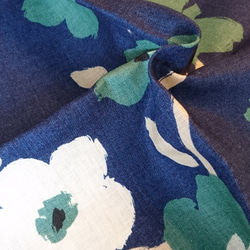 在庫限り！新商品『リネンプリント “Peony”　ブルー×グリーン』110㎝巾×50㎝カットクロス 4枚目の画像