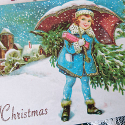 再入荷！ドイツ製♪『アンティーク調 ラメ入り　クリスマス ポストカード』～ツリーを運ぶ少女  同柄2枚セット～ 2枚目の画像
