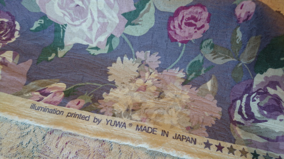 新入荷！ YUWA 『アンティーク調　ブティー風の薔薇柄　ジャガード生地』～50㎝単位でカット～ 3枚目の画像