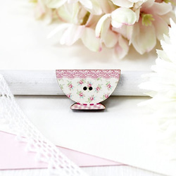 フランス製！『木製ボタン　アトリエ ボヌール ドゥ ジュール　ピンク小花柄　カフェオレボール』 1枚目の画像