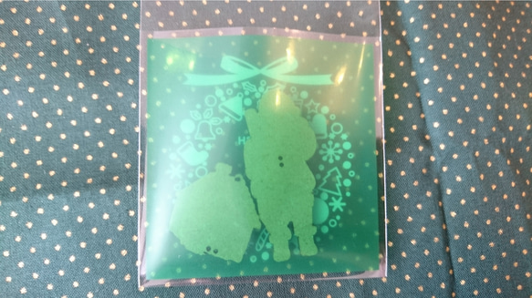 クリスマス♪『小さめで可愛い　リース柄バック　グリーン　テープ留め付き！』～70㎜×70㎜　30枚 4枚目の画像