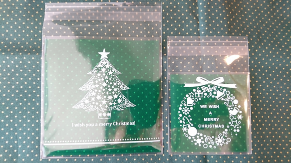 クリスマス♪『小さめで可愛い　リース柄バック　グリーン　テープ留め付き！』～70㎜×70㎜　30枚 7枚目の画像
