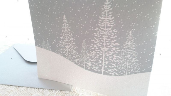 新商品♪PAPYRUS！『キラキララメの雪が降る　素敵なクリスマスカード』 2枚目の画像