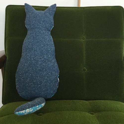 猫型クッション】オリエンタル更紗/霜降り・ブルー クッション