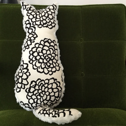 ダルメシアン柄の猫クッション・ホワイト/白猫 クッション・クッション