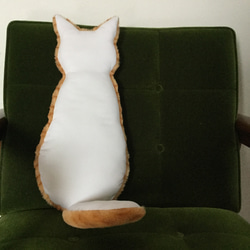 茶シロ猫クッション 3枚目の画像